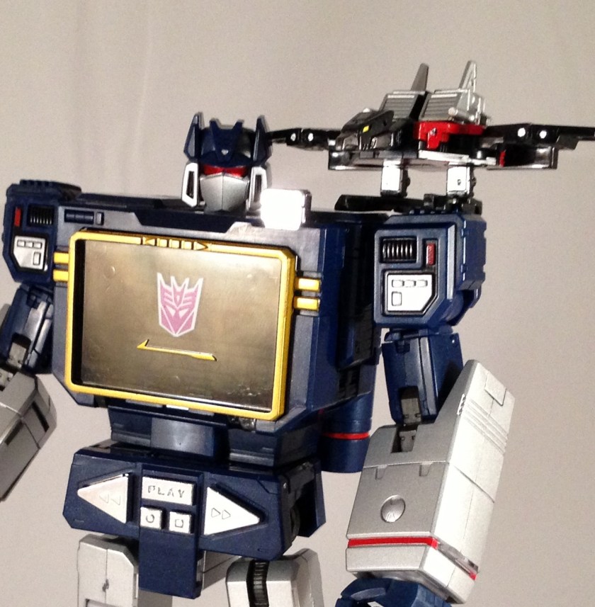 laserbeak robot mode perch